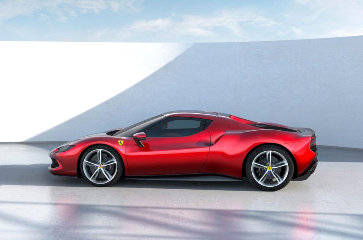 Ferrari'den hibrit atağı: 296 GTB
