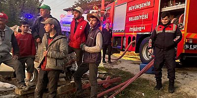 Ahşap Ev Yangında Kullanılamaz Hale Geldi