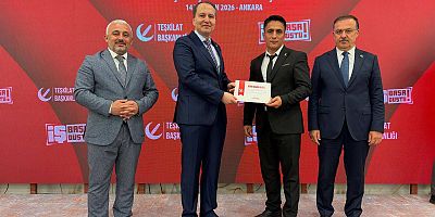 ERBAKAN’dan BAYRAKTAROĞLU’NA ÜSTÜN BAŞARI BELGESİ