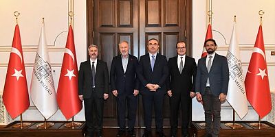 Sakaryalılar Derneği’nden Vali Soytürk’e Taziye Ziyareti