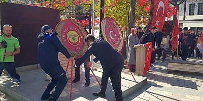 Taraklı'da 29 Ekim Çelenk sunma Töreni